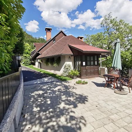 Apartmaji Mak Jesenice Eksteriør bilde